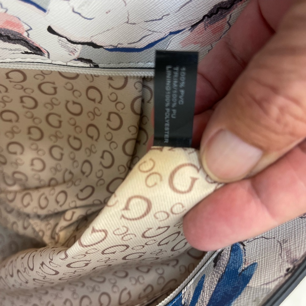 GUESS NWOT Watercolor Style Floral Tote Bag in White, Blue & Pink w/Tan Handles - Picture 10 of 11